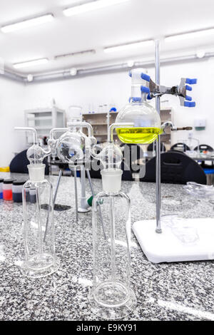 Foto von einem Forschungslabor mit Ausrüstung Stockfoto