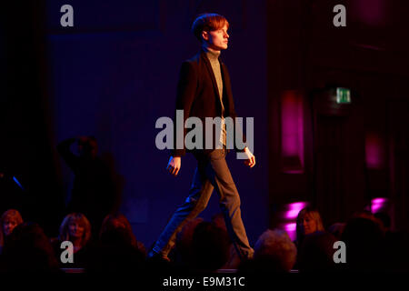 Edinburgh, Schottland. 29. Oktober 2014. St James Shopping Centre Edinburgh Fashion Show Saison Herbst und Winter. Bildnachweis: Pako Mera/Alamy Live-Nachrichten Stockfoto