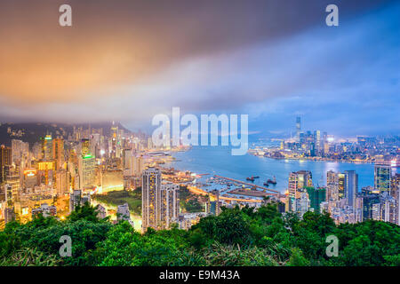 Skyline von Hong Kong, China von Braemer Hügel. Stockfoto