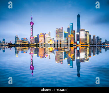 Shanghai, China Stadt Skyline von Pudong District. Stockfoto