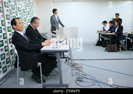 Tokio, Japan. 29. Oktober 2014. Mitsuru Maruo Basketball: Japan Basketball Association Vizepräsident Mitsuru Maruo besucht eine Pressekonferenz nach einer speziellen Vorstandssitzung in Tokio, Japan. © YUTAKA/AFLO SPORT/Alamy Live-Nachrichten Stockfoto