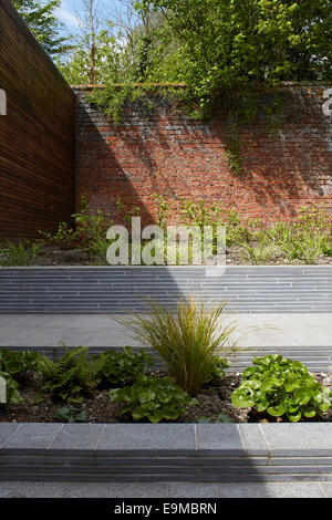 Punkt 7, Winchester, Vereinigtes Königreich. Architekt: Dan Brill Architekten, 2014. Garten auf der Rückseite. Stockfoto