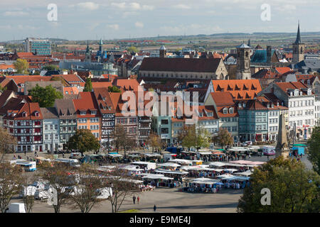 Historisches Zentrum, historische Häuserzeile am Domplatz Domplatz, Markt, Altstadt, Erfurt, Thüringen, Deutschland Stockfoto