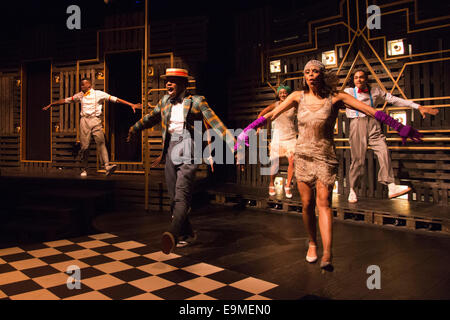 Tanz-show "A Harlem Dream" (The Maria) am Young Vic Theatre in London. Teil des Dance Umbrella. Stockfoto