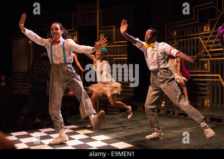 Tanz-show "A Harlem Dream" (The Maria) am Young Vic Theatre in London. Teil des Dance Umbrella. Stockfoto