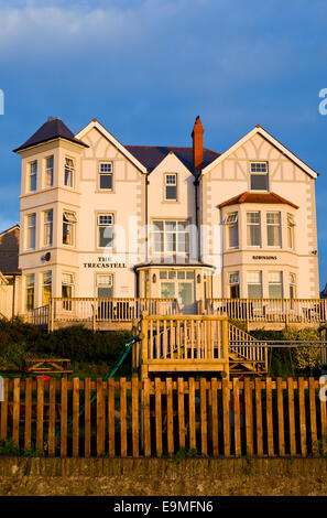 Das Trecastell Hotel in Porth Llechog an der Nordküste in der Nähe von Amlwch auf Isle of Anglesey, North Wales UK, Sommer Stockfoto