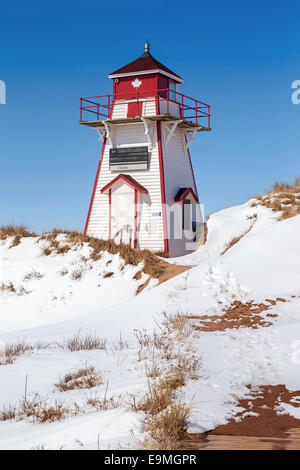 Prince-Edward-Insel-Leuchtturm befindet sich im Nationalpark in Covehead, PEI, Kanada. Stockfoto