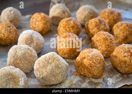 Sizilianische Reis Krokette fertig gekocht werden Stockfoto