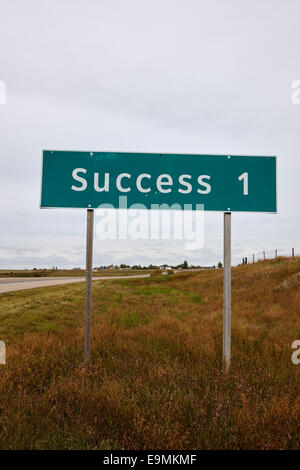 einen Kilometer Zeichen für die Stadt von Erfolg Saskatchewan Kanada Stockfoto