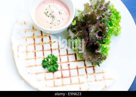 Spinat gefüllte Krepp Stockfoto