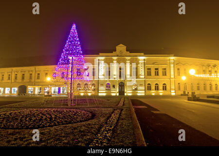 Koprivnica Nacht Weihnachten Straßenszene Stockfoto