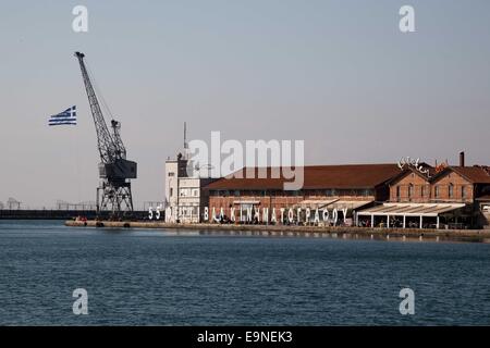 Thessaloniki, Griechenland. 30. Oktober 2014. Ein Zeichen der 55. Thessaloniki International Film Festival im Hafen von Thessaloniki, Griechenland am 30. Oktober 2014. Bildnachweis: Konstantinos Tsakalidis/Alamy Live-Nachrichten Stockfoto