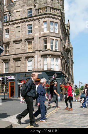 Königliche Meile Straße Szene, Edinburgh, Scotland, UK Stockfoto