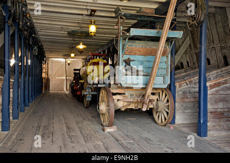 CA02363-00... Kalifornien - historische Verkehrsmuseum in den ehemaligen Stallungen der Plaza an der San Juan Bautista State Historic Park. Stockfoto