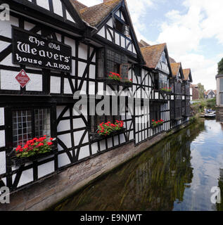 Das alte Weber-Haus, am Fluss Great Stour, Canterbury. Stockfoto