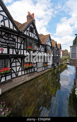 Das alte Weber-Haus, am Fluss Great Stour, Canterbury. Stockfoto