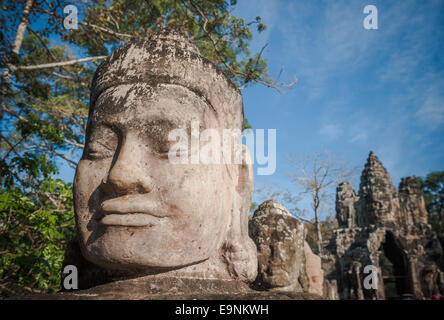 Leiter der Gate Guardian, Angkor, Kambodscha Stockfoto