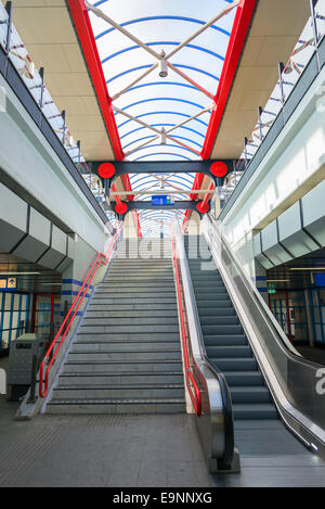 AMSTERDAM, ca. AUGUST, 2014:View von der Station Sloterdijk moderne und technologisch fortschrittlichsten in Amsterdam Stockfoto
