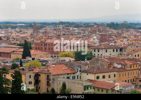 Pisa Stadtbild. Blick vom Schiefen Turm. Toskana, Italien. Stockfoto