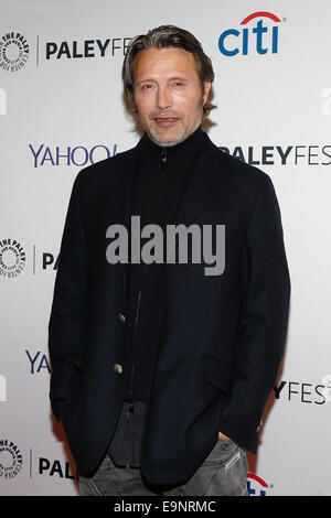 Mads Mikkelsen besucht PaleyFest NY 2014 für "Hannibal" in The Paley Center for Media am 18. Oktober 2014 in New York City. Stockfoto