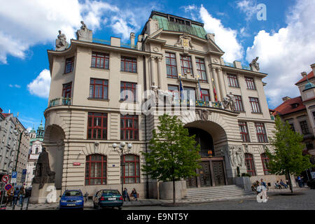 Jugendstil Nová Radnice, das neue Rathaus (1911) von Osvald Polivka in Marianske Namesti Platz Altstadt Prag Stockfoto