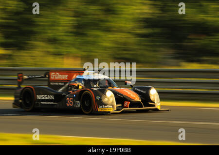 Le Mans, Frankreich. 24. Juni 2014. 24 Stunden Rennen von Le Mans Endurance. #35 OAK RACING (FRA) LIGIER NISSAN ALEX BRUNDLE (GBR) JANN MARDENBOROUGH (GBR) MARK SHULZHITSKIY (RUS) © Aktion Plus Sport/Alamy Live-Nachrichten Stockfoto