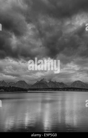 Gewitterwolken über Mount Moran, Grand Teton, Wyoming Stockfoto