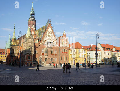 Markt mit Rathaus - Rynek Platz wir Wrocławiu, Wroclaw, Polen Stockfoto