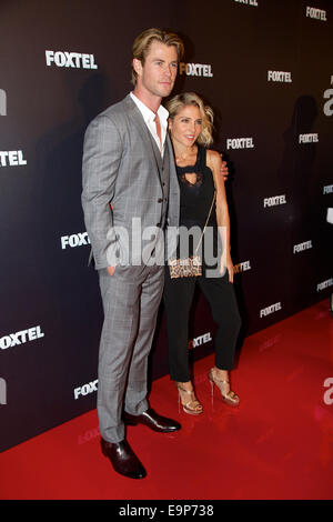 Sydney, Australien. 30. Oktober 2014. Australischer Schauspieler und Hollywood-Superstar Chris Hemsworth eine Frau Elsa Pataky ankommen auf dem roten Teppich für die jährliche Foxtel MCN 2015 Upfronts. Bildnachweis: Richard Milnes/Alamy Live-Nachrichten Stockfoto