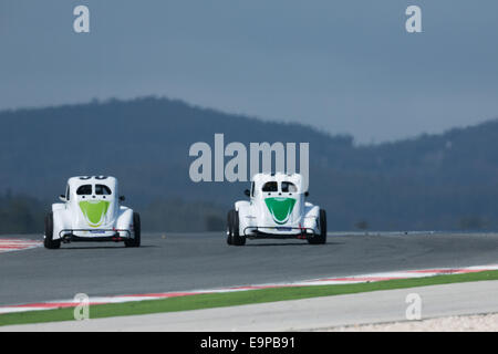 Beschleunigung 2014: Legende Supercup-Rennen in Algarve International Circuit Featuring: Emill Andersen (DNK) und Kraan-Monster (NLD) wo: Portimao, Algarve, Portugal bei: 26. April 2014 Stockfoto