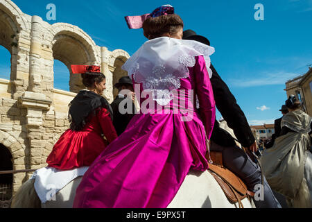 Tracht, die Gardians Feier, Arles, Camargue, Frankreich Stockfoto