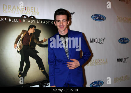 Drake Bell Albumn Release Party Fur Ready Set Go Bei Mixology Mit Drake Bell Robin Dodson Wo Los Angeles California Vereinigte Staaten Von Amerika Bei 18 April 2014 Stockfotografie Alamy