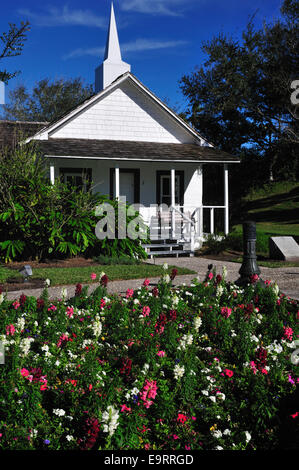 Pilger Rest Primitive Baptist Church in Bailey RiverBridge Gardens, Ormond Beach. Es ist das älteste Gebäude in Ormond Beach. Stockfoto