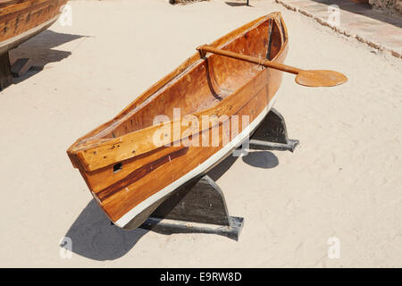 Al-Hourey ein kleines Boot aus einem einzigen Stamm im Hof des Dubai Museum Al Fahidi Street Bur Dubai geschnitzt Vereinigte Arabische Emirate Stockfoto