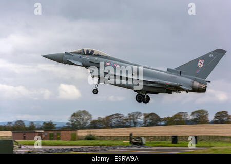 Taifun Flugzeuge, RAF Lossiemouth, Moray, Schottland, Vereinigtes Königreich Stockfoto