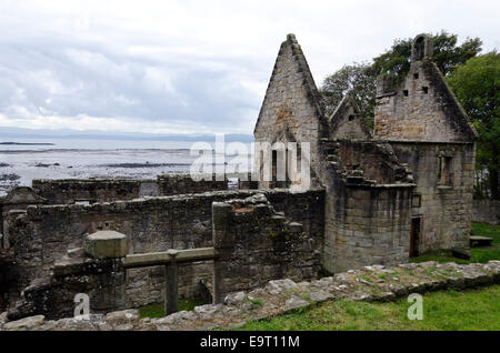 Die Ruinen der aus dem 16. Jahrhundert St. Bridget Kirk in der Nähe von Aberdour in Fife, Schottland. Stockfoto