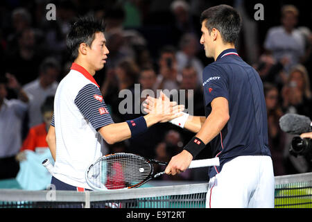 Paris, Frankreich. 1. November 2014. PNB Paribas Paris masters Tennismeisterschaften. Herren Einzel Halbfinale. Novak Djokovic (SRB) schlägt Kei Nishikori (JAP) 6-2 6-3 um das Finale zu erreichen. Bildnachweis: Aktion Plus Sport/Alamy Live-Nachrichten Stockfoto