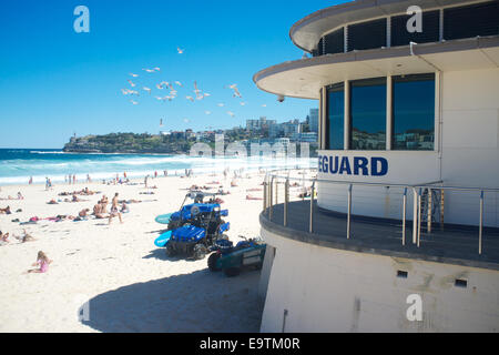 Die berühmten Bondi Beach Rettungsschwimmer Büro an einem Frühlingstag im Jahr 2014 Stockfoto