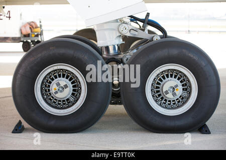 Boeing 787 Dreamliner Messier-Bugatti-Dowty Fahrwerk. Stockfoto