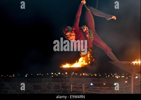 Stock Foto - Outdoor Zirkuskünstler. © George Sweeney/Alamy Stockfoto