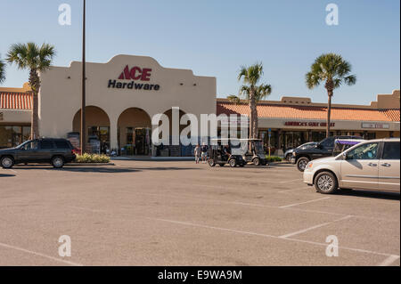 Ace Hardware befindet sich in Lady Lake Florida USA Stockfoto