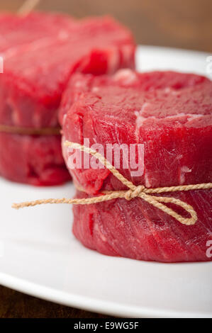 frisches rohes Rindfleisch Filet Mignon schneiden bereit, Kochen Stockfoto