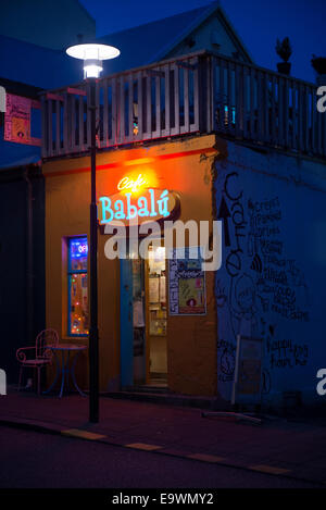 Restaurant Cafe und Retro - Babalu auf Skolavordustigur in Reykjavik, Island. Stockfoto