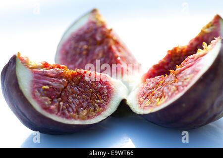 Frischen Feigen Früchte Vierteln Nahaufnahme. Stockfoto