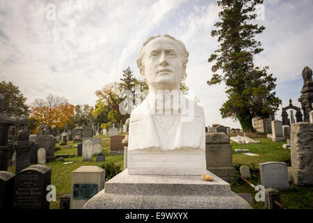 Die letzte Ruhe vor Ort von der berühmten Entfesselungskünstler und Magier Harry Houdini ist in Machpela Cemetery in Queens in New York gesehen. Stockfoto