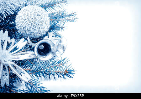 Weihnachten-Frame in Blautönen für Grußkarte Stockfoto