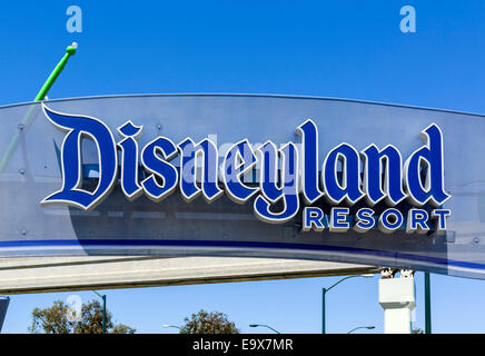 Eingang zum Disneyland Resort in Anaheim, Orange County, in der Nähe von Los Angeles, Kalifornien, USA Stockfoto