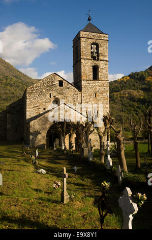 Romanische Kirche Sant Feliu de Barruera. Vall de Boi, Lleida, Katalonien, Spanien. San Felix de Barruera. Stockfoto