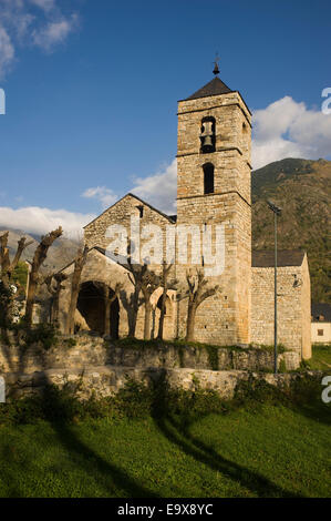 Romanische Kirche Sant Feliu de Barruera. Vall de Boi, Lleida, Katalonien, Spanien. San Felix de Barruera. Stockfoto