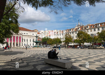 Horizontale Ansicht des Rossio-Platz in Lissabon. Stockfoto